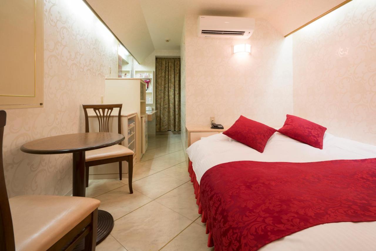 Hotel Route One โอซาก้า ภายนอก รูปภาพ