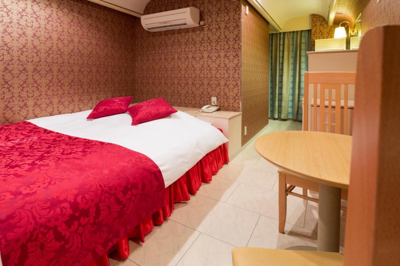 Hotel Route One โอซาก้า ภายนอก รูปภาพ