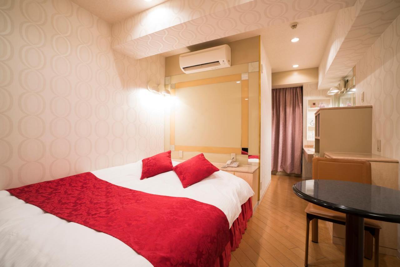 Hotel Route One โอซาก้า ภายนอก รูปภาพ