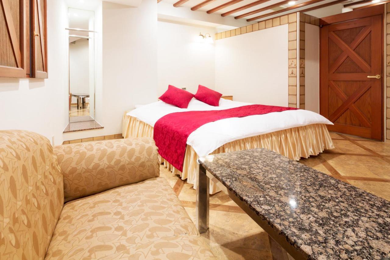 Hotel Route One โอซาก้า ภายนอก รูปภาพ
