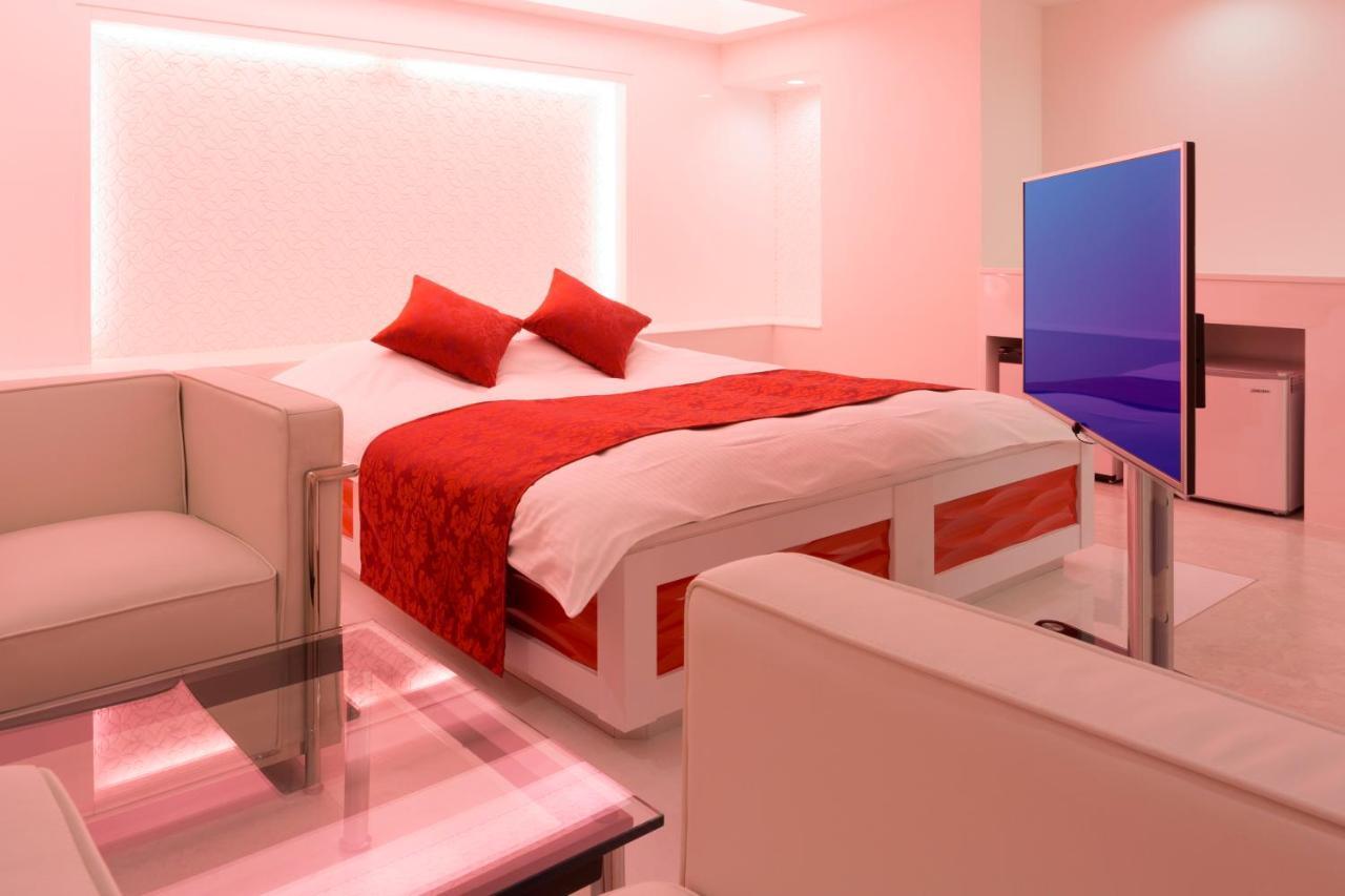 Hotel Route One โอซาก้า ภายนอก รูปภาพ